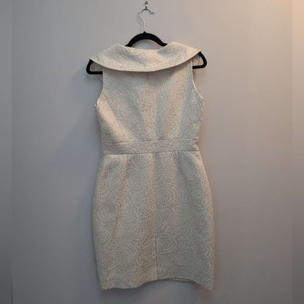 TAHARI ASL Petite Shimmer Bow Collar Sheath Dress — Size 6P Petite / Cream White - Picture 4 of 5